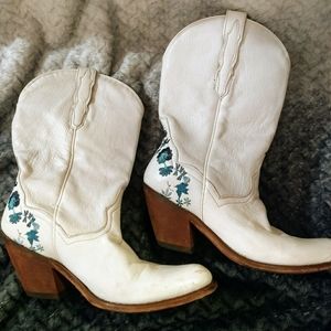 Dan Post cowgirl boots white leather embroidery